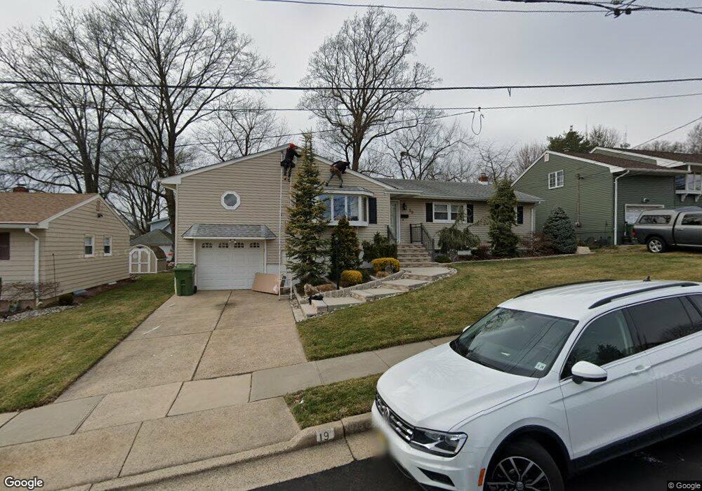 19 Fowler St, Edison, NJ 08837 - photo 1