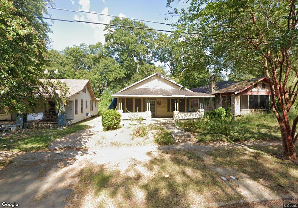 424 N Broadway St, McComb, MS 39648 - photo 1