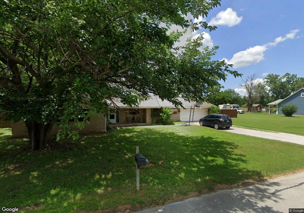 540 S Hitt St, Boyd, TX 76023 - photo 1