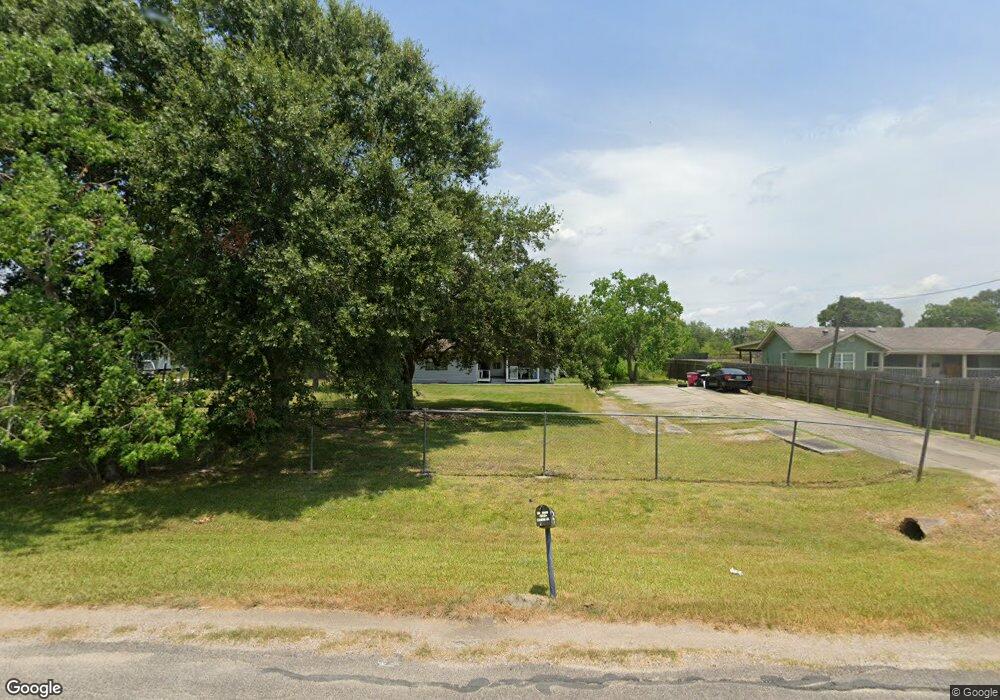 17723 Wells Dr, Pearland, TX 77584 - photo 1