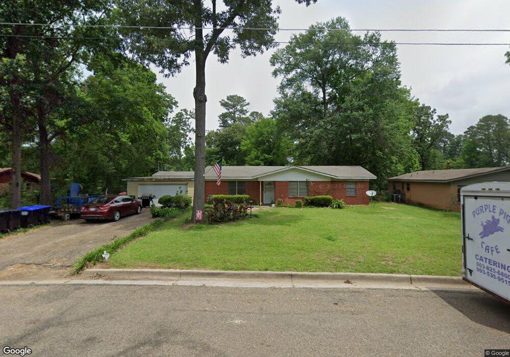 2057 Laura Ln, Longview, TX 75601 - photo 1