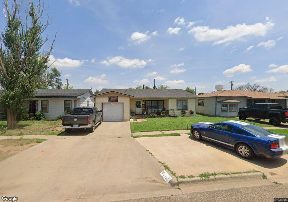 1308 Wayland St, Plainview, TX 79072 - photo 1