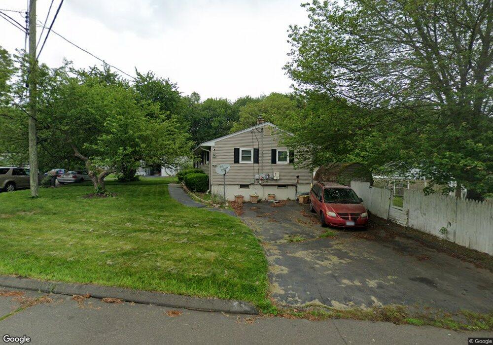 135 Cynthia Dr, West Haven, CT 06516 - photo 1