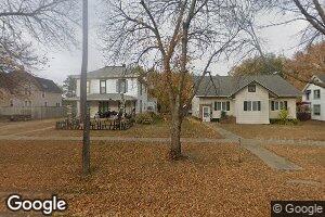 121 N Liberty Ave, Madison, SD 57042
