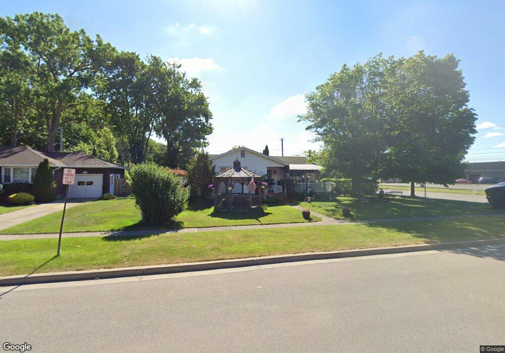 1063 Marcia Dr, North Tonawanda, NY 14120 - photo 1