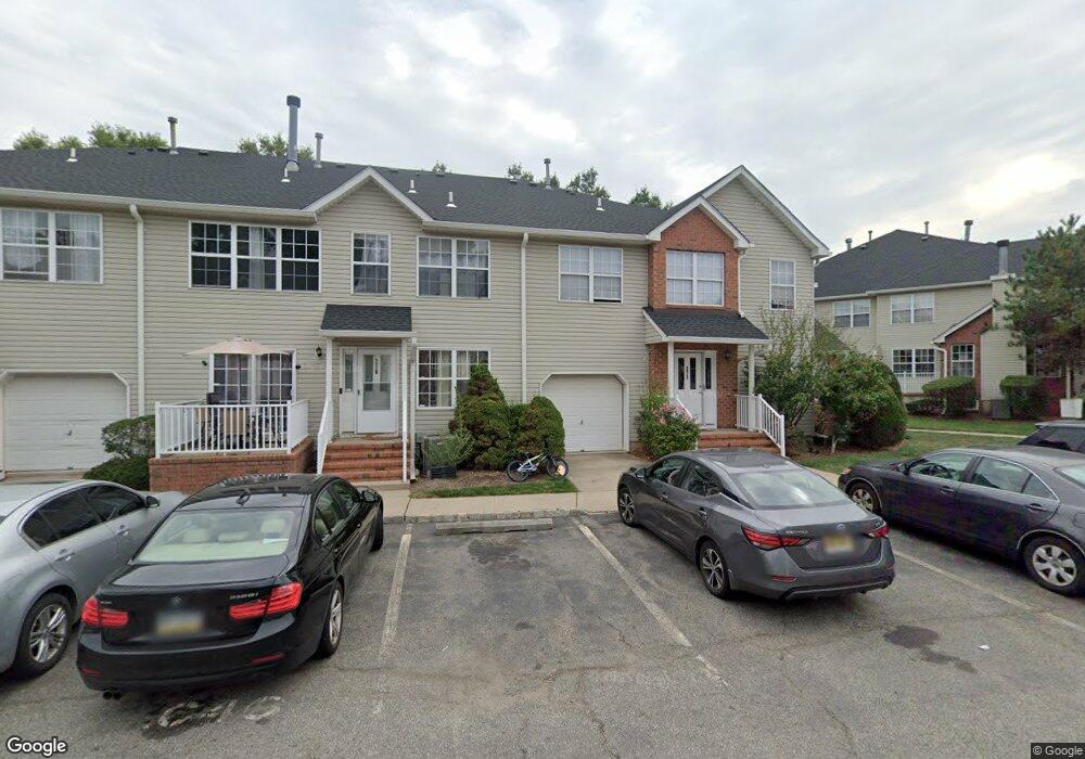 272 Vasser Dr, Piscataway, NJ 08854 - photo 1