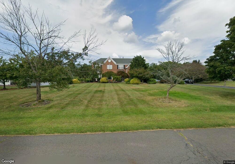 5 Unami Ct, Somerset, NJ 08873 - photo 1