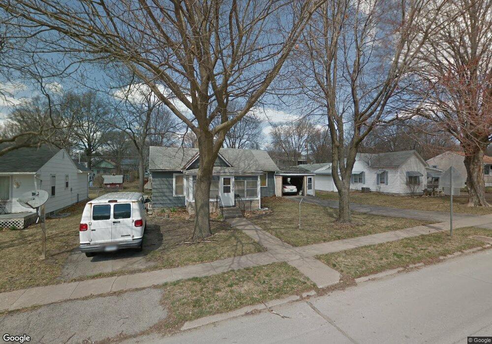 207 W Nishna Rd, Shenandoah, IA 51601 - photo 1