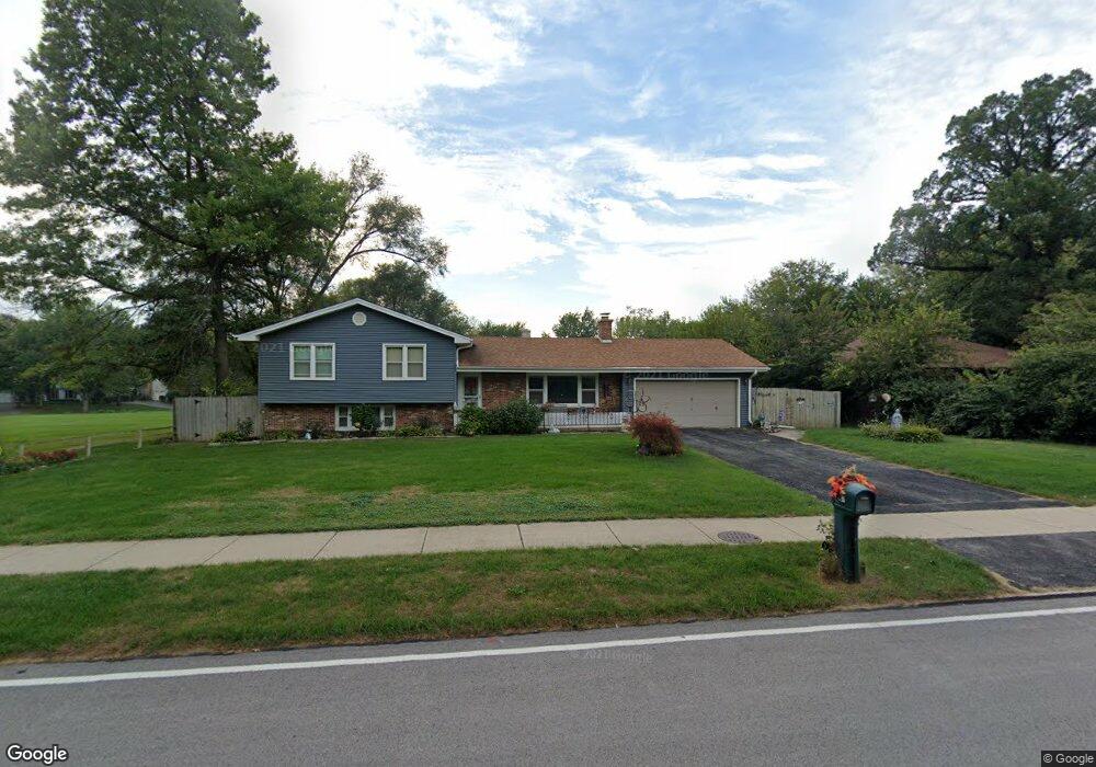 437 Woodland Hills Rd, Batavia, IL 60510 - photo 1