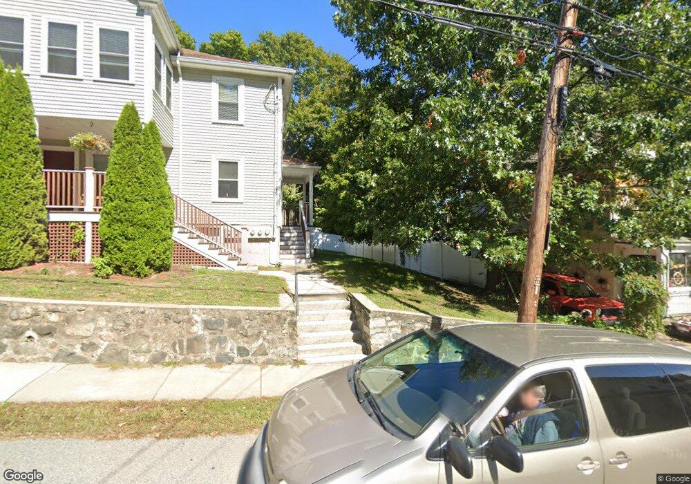 81 Guinan St unit 2, Waltham, MA 02451 - photo 1