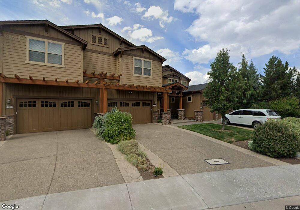 917 SW Vantage Point Way, Bend, OR 97702 - photo 1