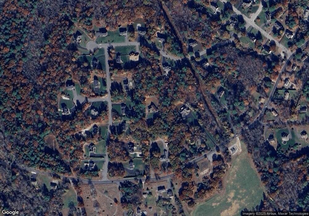 34A Hartford Ave E, Mendon, MA 01756 - photo 1