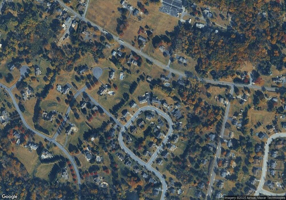 405 Harmony Ln, Douglassville, PA 19518 - photo 1