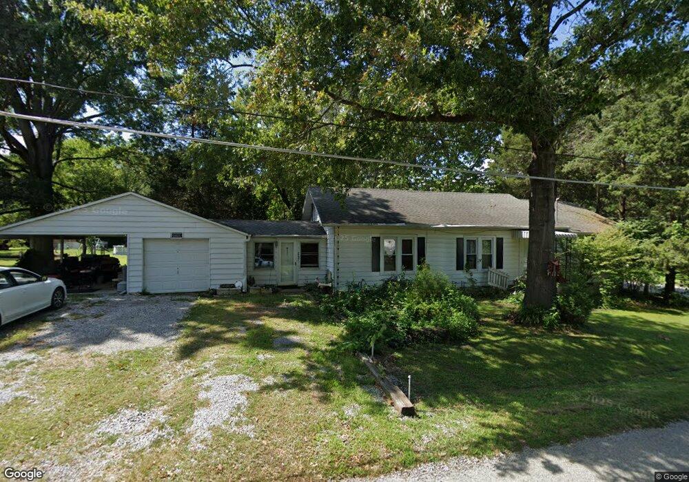 1821 Grape St, Harrisburg, IL 62946 - photo 1