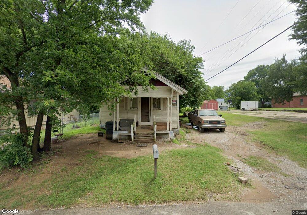 10 9th Ave NE, Ardmore, OK 73401 - photo 1