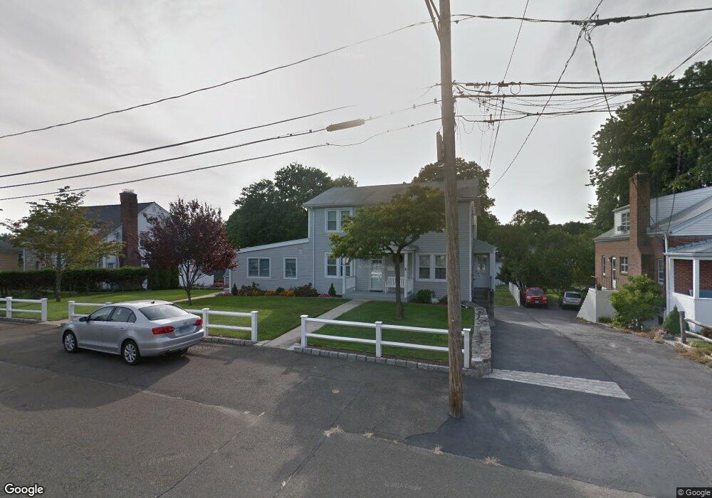 28 Spezzano Dr, Riverside, CT 06878 - photo 1