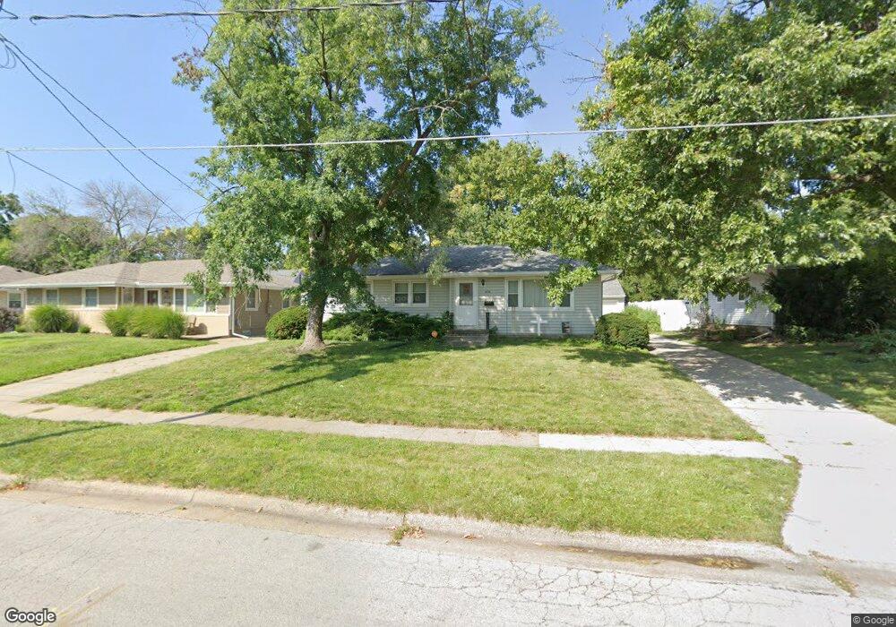 4036 Manor Ln, Des Moines, IA 50310 - photo 1