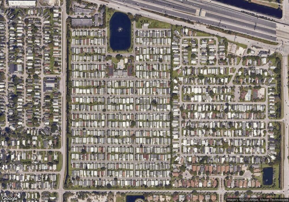 15 Evergreen Ln unit 4-7, Davie, FL 33325 - photo 1