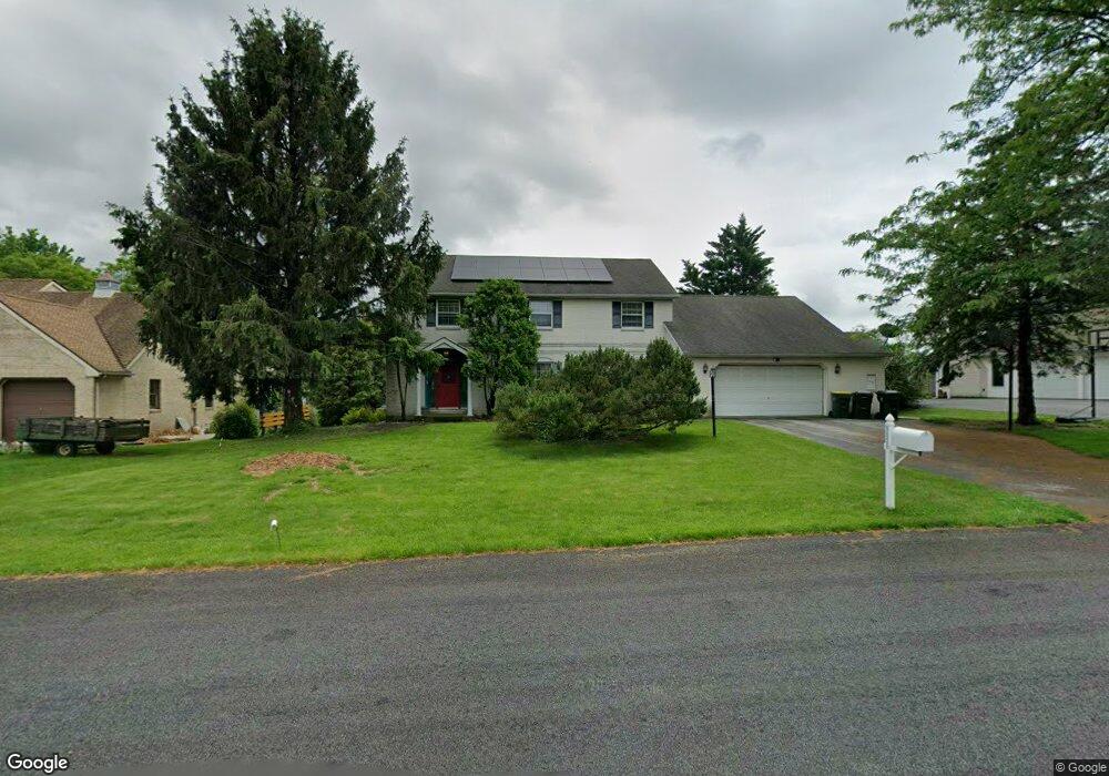 5528 Heather Ln, Orefield, PA 18069 - photo 1