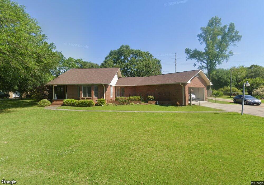 9 E Briarwood Rd, Laurel, MS 39443 - photo 1