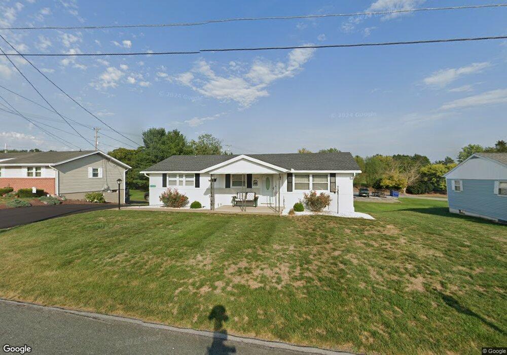 3368 Westview Cir, Greencastle, PA 17225 - photo 1