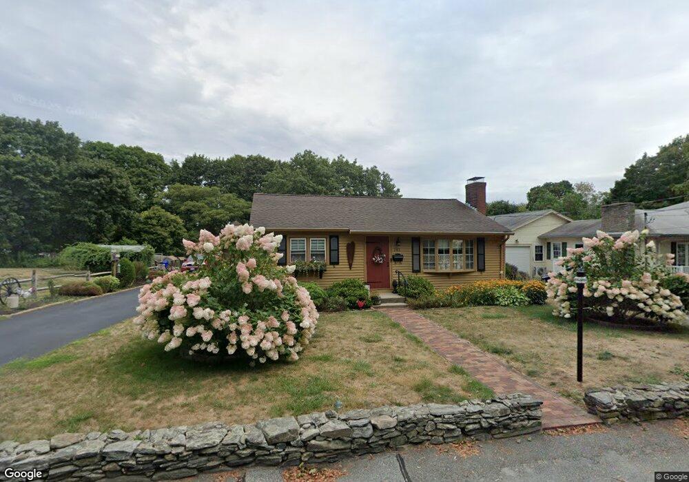 207 Pulaski St, West Warwick, RI 02893 - photo 1
