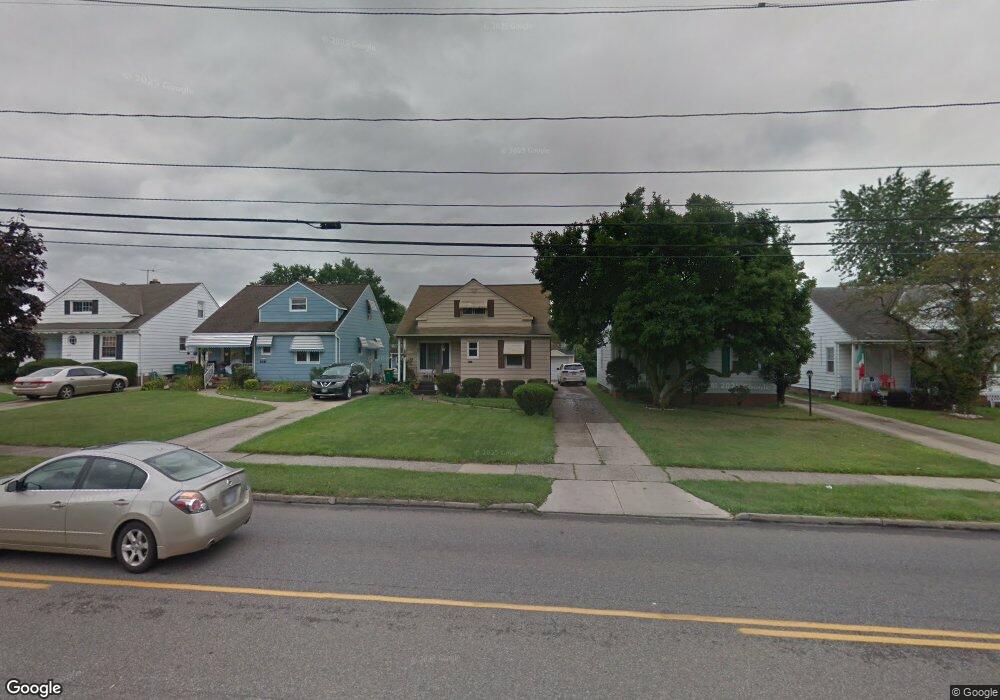 19912 Libby Rd, Maple Heights, OH 44137 - photo 1