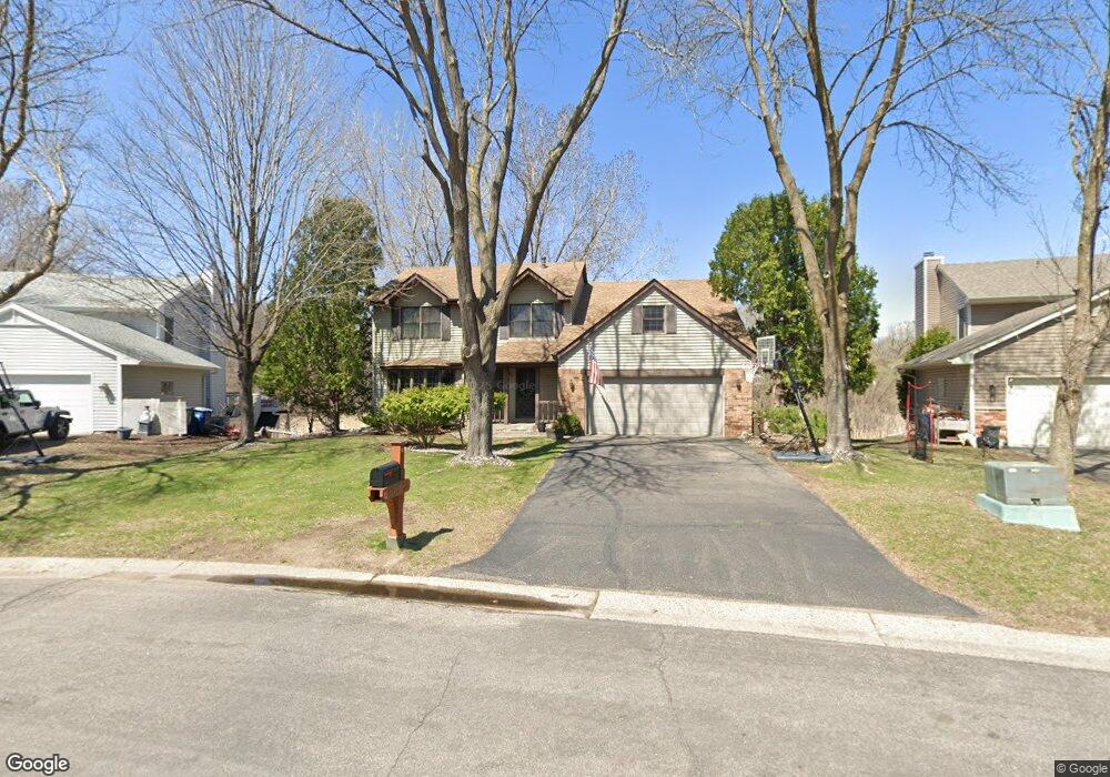 19485 Vine Ridge Rd, Excelsior, MN 55331 - photo 1