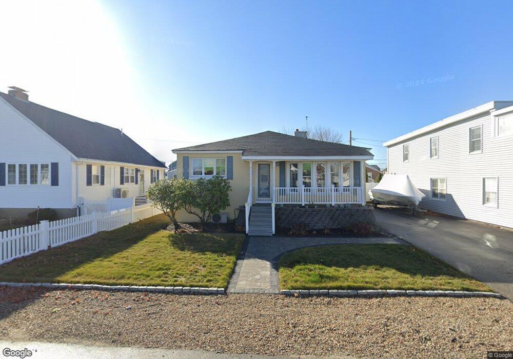 133 Franklin St, Seabrook, NH 03874 - photo 1