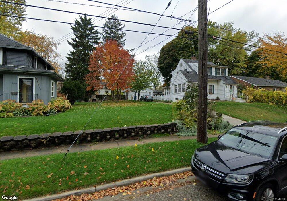 37 Teel Ct, Lansing, MI 48910 - photo 1