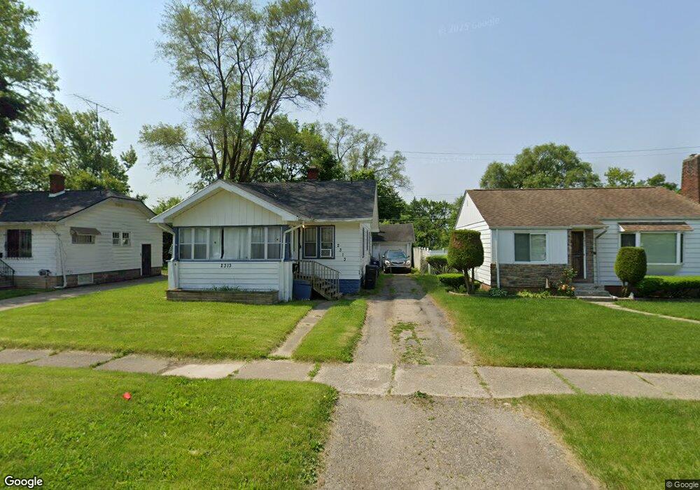 2313 Sloan St, Flint, MI 48504 - photo 1