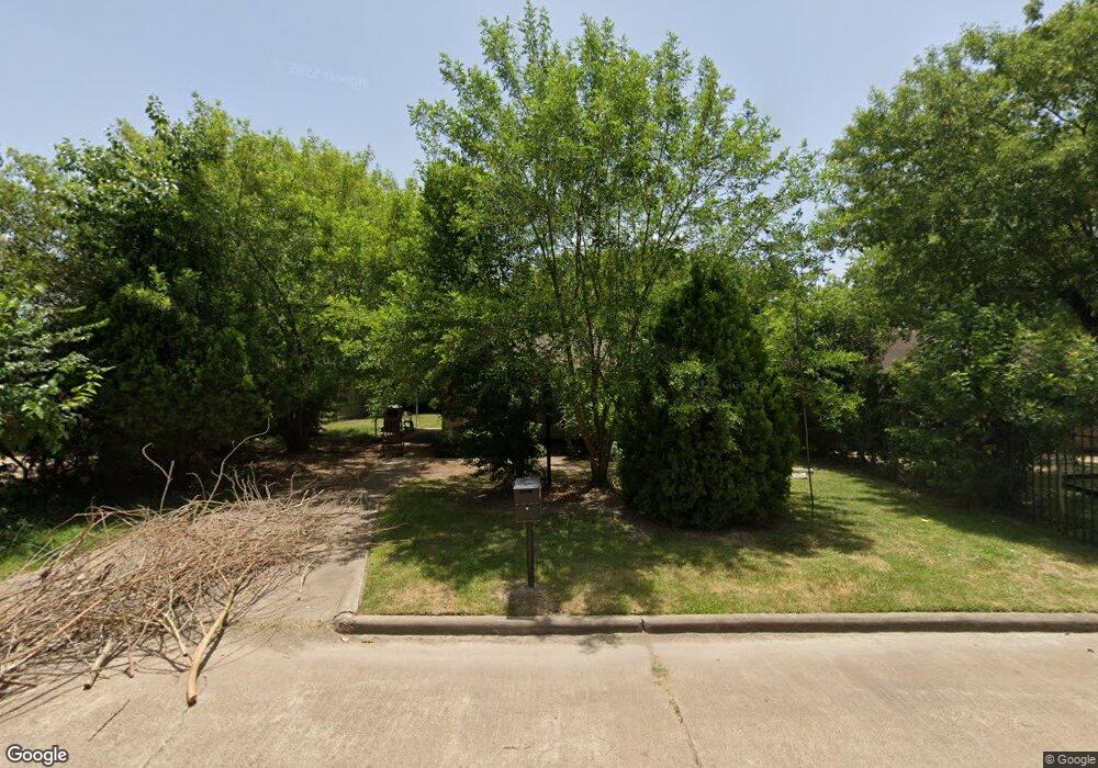 8411 Whitecastle Ln, Houston, TX 77088 - photo 1