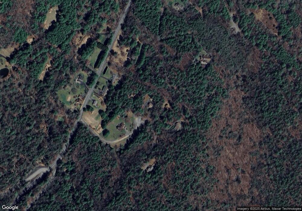 114 Cliff Ct, Milford, PA 18337 - photo 1