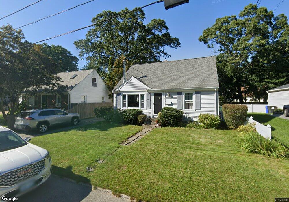 82 Winslow St, Riverside, RI 02915 - photo 1