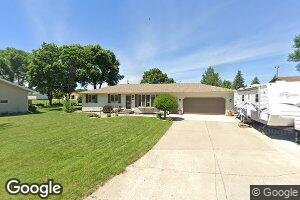 702 Fireleaf Rd, Luverne, MN 56156