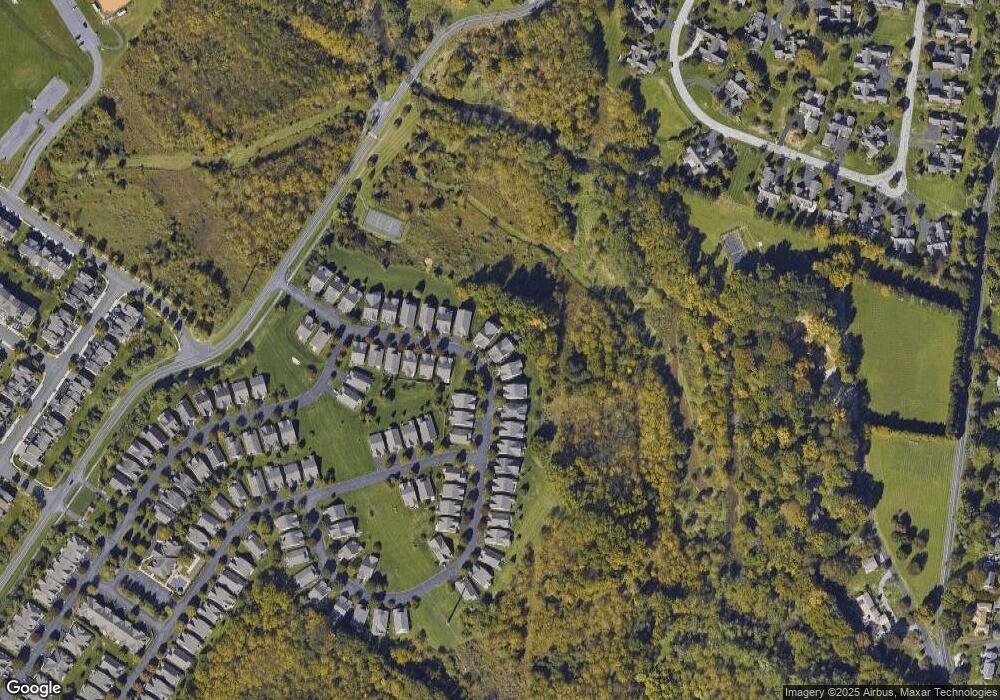 5042 Valley Stream Ln unit 98, Macungie, PA 18062 - photo 1