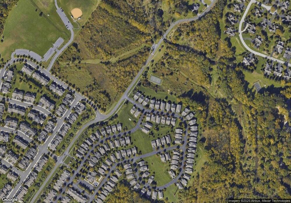 5010 Valley Stream Ln unit 90, Macungie, PA 18062 - photo 1