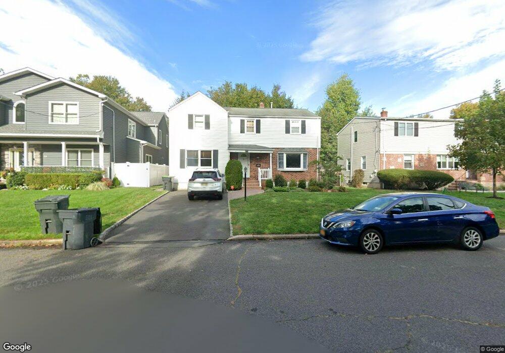 152 Rector Ct, Bergenfield, NJ 07621 - photo 1