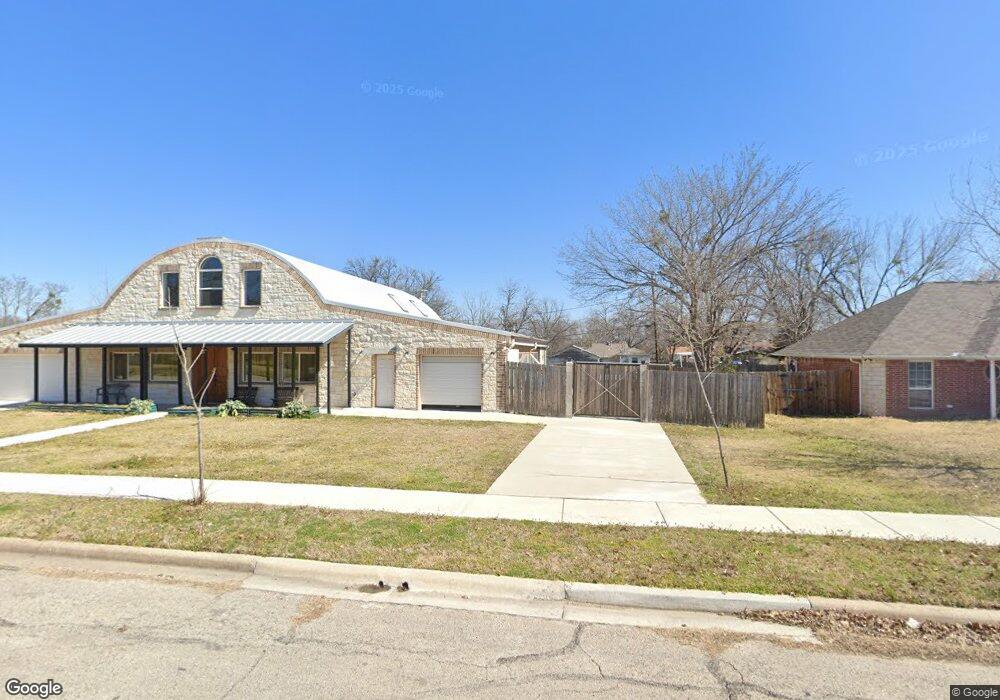 112 Hallvale Dr, Fort Worth, TX 76108 - photo 1