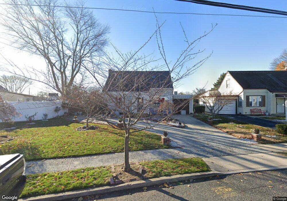 6 Cluett Rd, Valley Stream, NY 11581 - photo 1