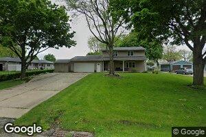 4735 Clover Ln, Waterloo, IA 50701