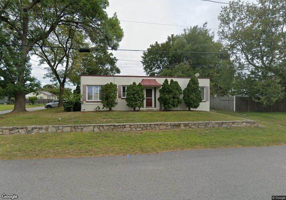 129 Hoxsie Ave, Warwick, RI 02889 - photo 1