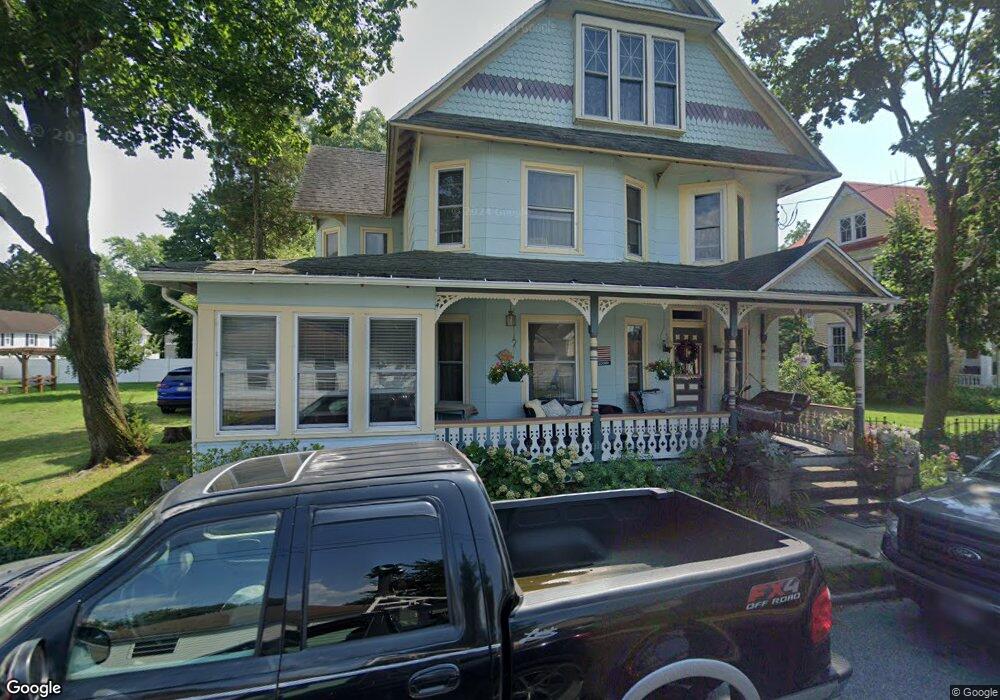 304 E 4th St, Laurel, DE 19956 - photo 1