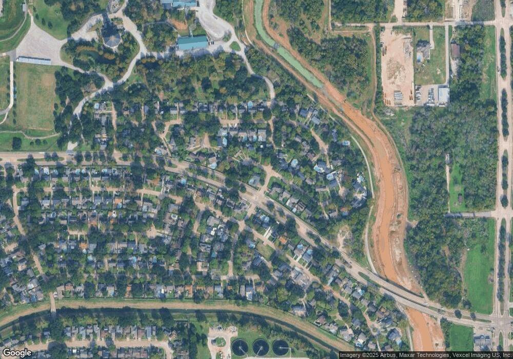 4903 Caris St, Houston, TX 77091 - photo 1