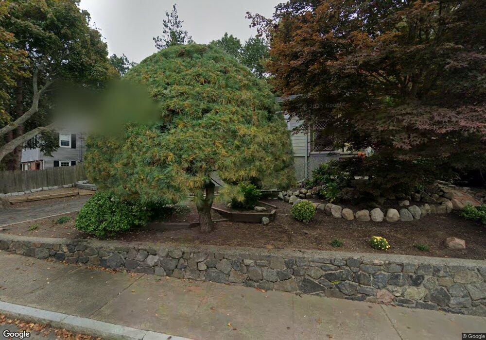 4 Bradley Rd, Salem, MA 01970 - photo 1