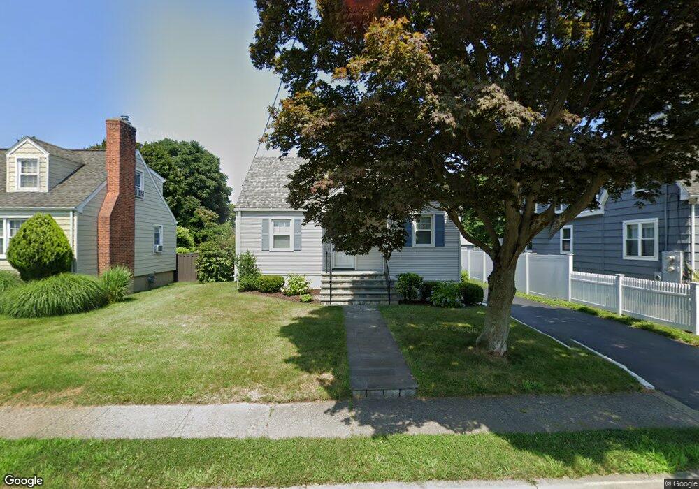 483 Reef Rd, Fairfield, CT 06824 - photo 1