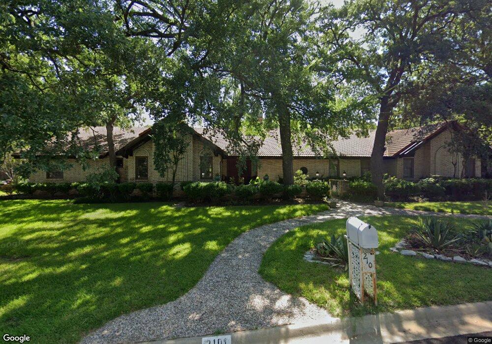 2101 Hollyhill Ln, Denton, TX 76205 - photo 1