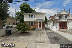 332 Mulry Ln, Lawrence, NY 11559