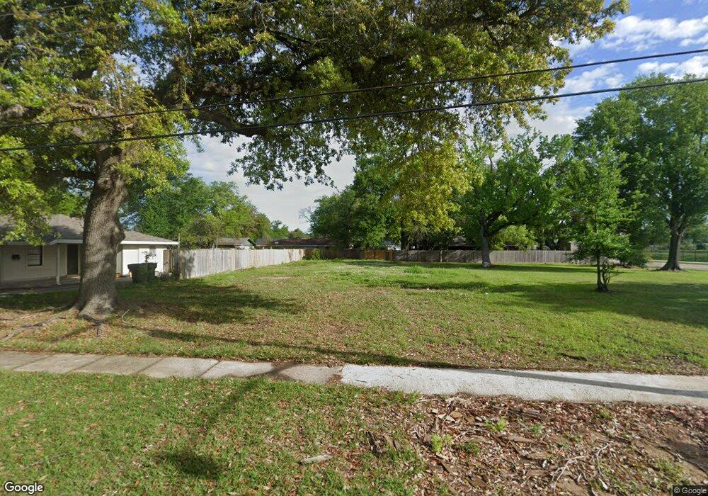 1015 Cherryhill St, Lake Charles, LA 70607 - photo 1