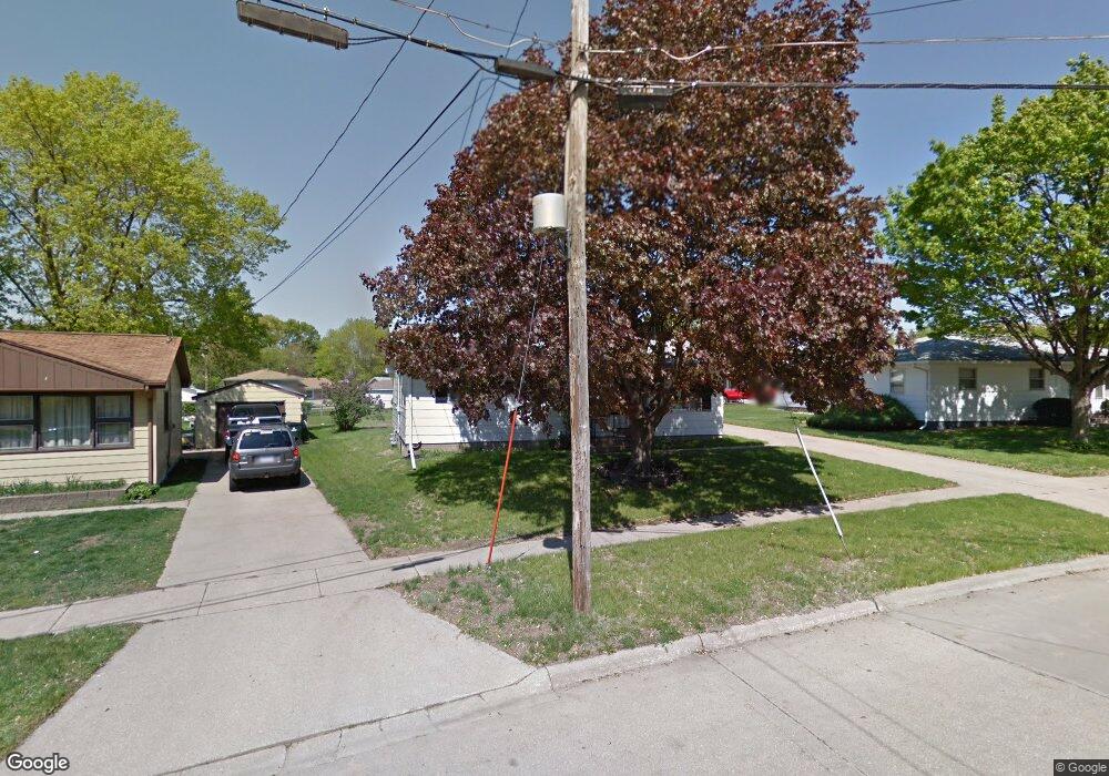 2108 Deborah Dr SW, Cedar Rapids, IA 52404 - photo 1